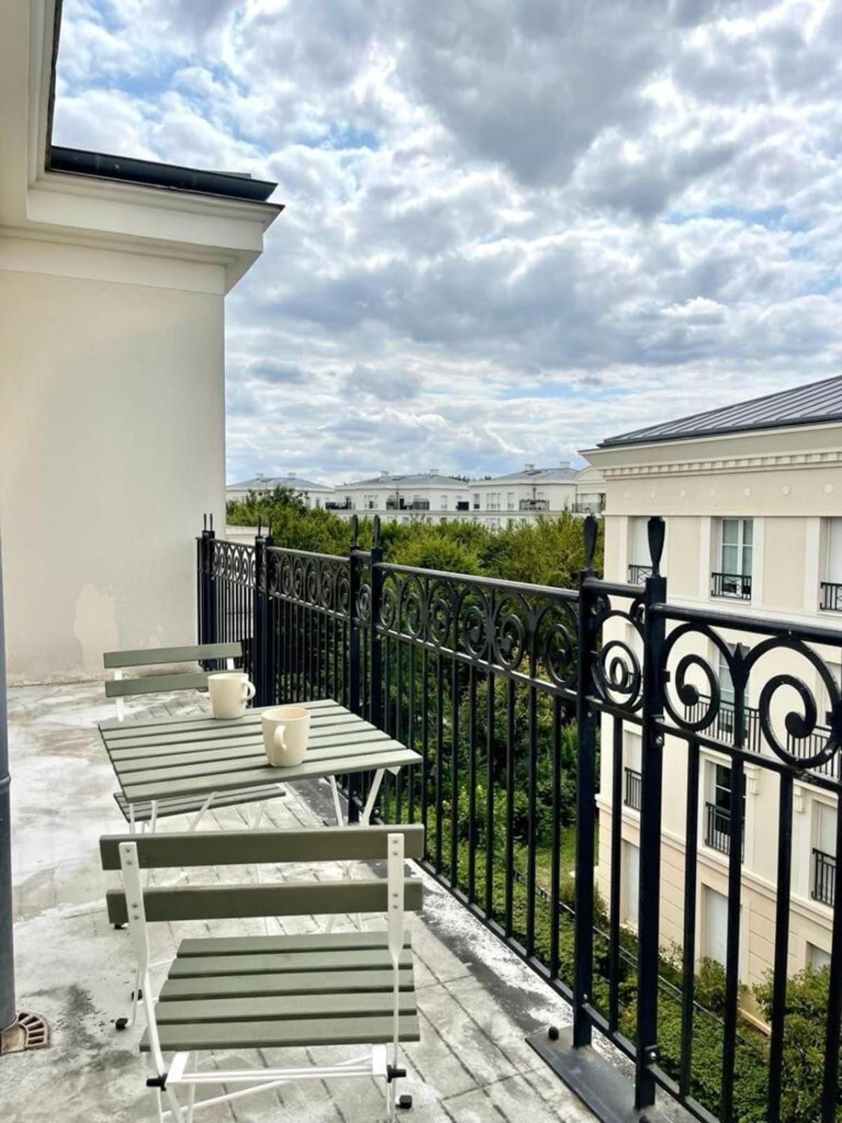 Suites Rive Gauche - 8Min De Disney - Chez Michel Serris Dış mekan fotoğraf